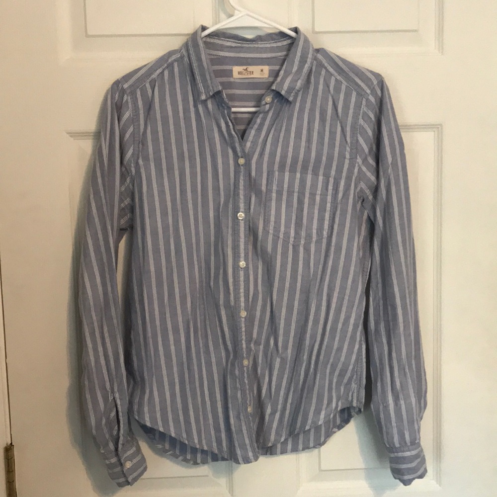Women’s Hollister button down